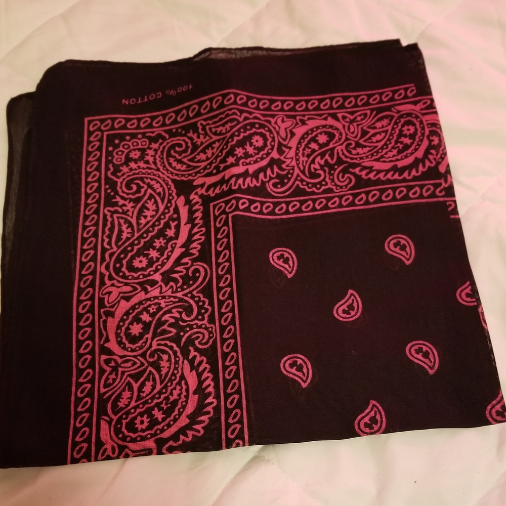 Black and Pink Paisley Face Mask